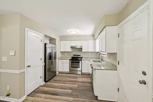 2338 Bedford St, Durham, NC 27707 - Photo 7
