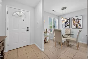 2400 Huntscroft Ln, Raleigh, NC 27617 - Photo 5
