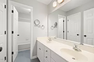 106 Ashwyn Ct, Cary, NC 27518 - Photo 33