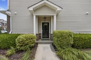 352 E Willhaven Dr, Fuquay-Varina, NC 27526 - Photo 3