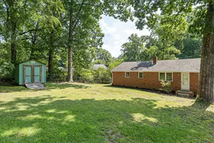 2111 Woodview Dr, Raleigh, NC 27604 - Photo 17