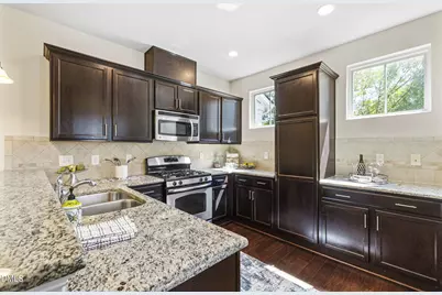 1529 Crafton Way, Raleigh, NC 27607 - Photo 5