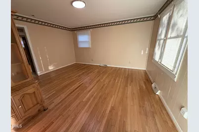 114 N Garden Avenue, Siler City, NC 27344 - Photo 9