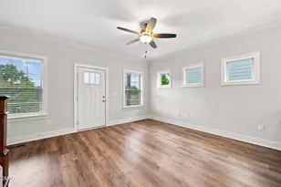 701 Grant St, Durham, NC 27701 - Photo 15