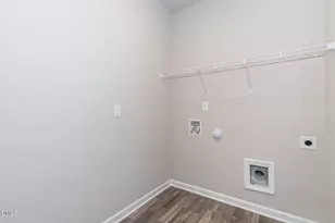 216 E American Marigold Dr, Benson, NC 27504 - Photo 19