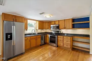 815 W 3rd St, Siler City, NC 27344 - Photo 11