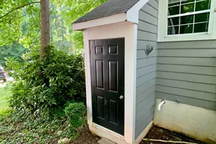 1073 Mills St, Raleigh, NC 27608 - Photo 19