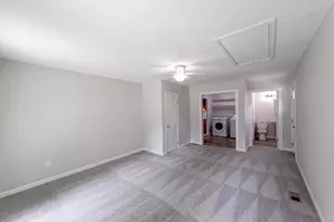 909 Axis Cir, Hope Mills, NC 28348 - Photo 11