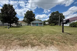 702 S Fayetteville Ave, Dunn, NC 28334 - Photo 15