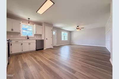702 S Fayetteville Avenue, Dunn, NC 28334 - Photo 7