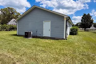 702 S Fayetteville Ave, Dunn, NC 28334 - Photo 17