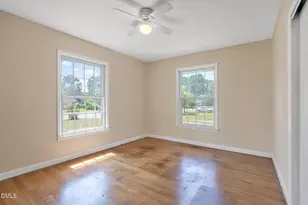 419 Dunmore Rd, Fayetteville, NC 28303 - Photo 19