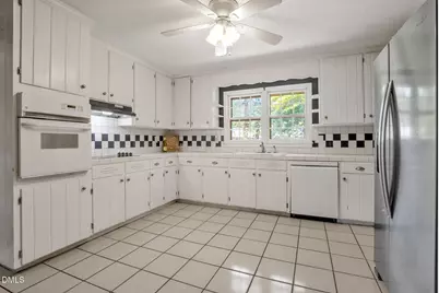419 Dunmore Road, Fayetteville, NC 28303 - Photo 9