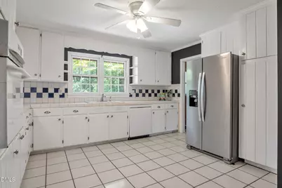 419 Dunmore Road, Fayetteville, NC 28303 - Photo 11