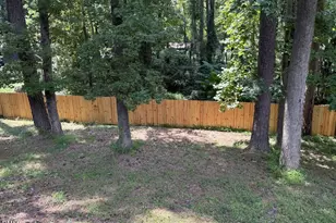 1113 Suffolk Blvd, Raleigh, NC 27603 - Photo 9