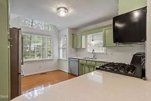 113 Long Shadow Ln, Cary, NC 27518 - Photo 9
