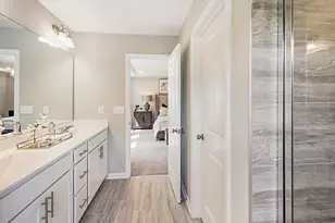 5848 Woodlawn Dr, Durham, NC 27703 - Photo 17