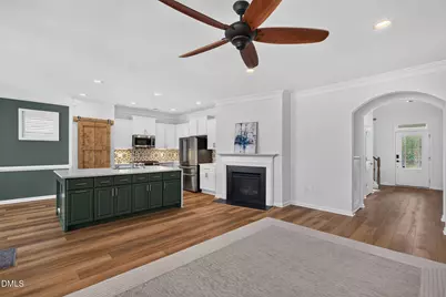 5542 Wade Park Boulevard, Raleigh, NC 27607 - Photo 9