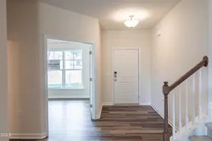 8400 Jordan Meadow Dr, Fuquay-Varina, NC 27526 - Photo 3