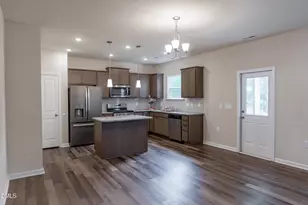 8400 Jordan Meadow Dr, Fuquay-Varina, NC 27526 - Photo 11