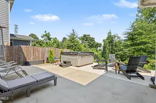 129 Cassada Ct, Holly Springs, NC 27540 - Photo 33