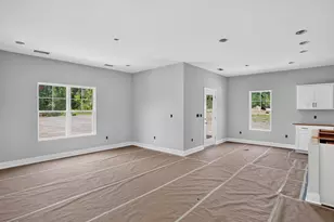 386 Contractor Ct, Raeford, NC 28376 - Photo 9