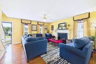 2301 Lockwood Folly Ln, Raleigh, NC 27610 - Photo 9