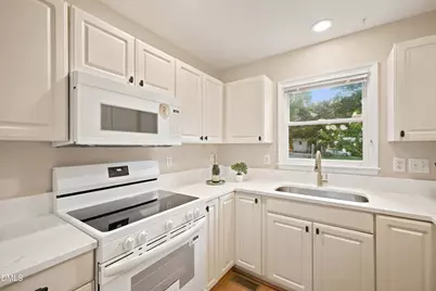 305 McGregor Drive #B, Chapel Hill, NC 27514 - Photo 9