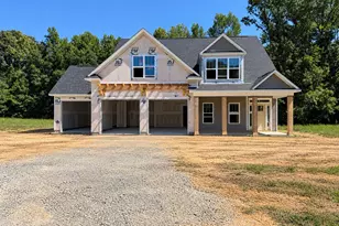 270 Bandelier Dr, Selma, NC 27576 - Photo 1