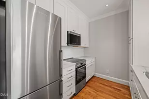 607 Smedes Pl, Raleigh, NC 27605 - Photo 9