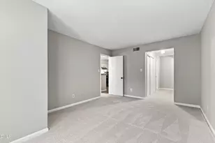 1061 Wirewood Dr, Raleigh, NC 27605 - Photo 23