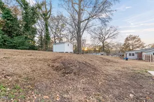 6037 Dahlgren Ave, Fayetteville, NC 28314 - Photo 21