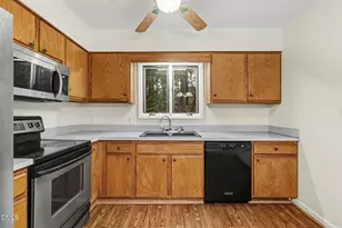106 Old Stable Ct, Chapel Hill, NC 27514 - Photo 9