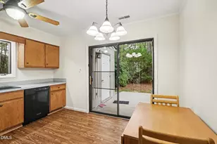 106 Old Stable Ct, Chapel Hill, NC 27514 - Photo 3