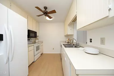 3004 Rue Sans Famille, Raleigh, NC 27607 - Photo 17