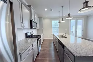 565 Grand Central Sta, Apex, NC 27502 - Photo 5