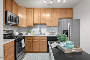 8610 Neuse Landing Ln, Raleigh, NC 27616 - Photo 3