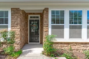 4031 Overcup Oak Ln, Cary, NC 27519 - Photo 3