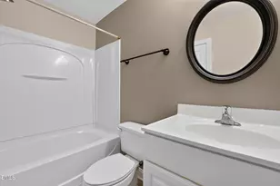 6365 Park Creek Dr, Charlotte, NC 28262 - Photo 15