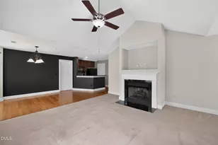 6365 Park Creek Dr, Charlotte, NC 28262 - Photo 3