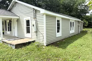 112 2nd St, Erwin, NC 28339 - Photo 3