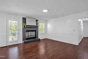 1729 Boros Dr, Fayetteville, NC 28303 - Photo 9
