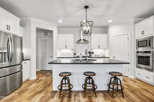 717 Churton Pl, Cary, NC 27518 - Photo 9