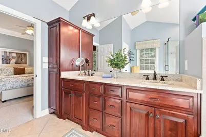 124 Tharrington Drive, Chapel Hill, NC 27516 - Photo 21
