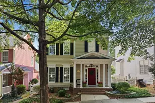 124 Tharrington Dr, Chapel Hill, NC 27516 - Photo 1