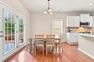 102 MINNIFER Ct, Apex, NC 27539 - Photo 11