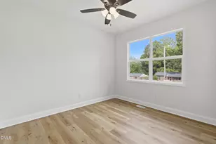 1437 Duggins Dr, Burlington, NC 27217 - Photo 19