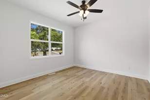 1437 Duggins Dr, Burlington, NC 27217 - Photo 11