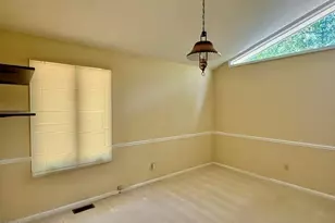 110 Honeysuckle Ln, Durham, NC 27703 - Photo 9