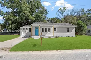 604 E Townsend St, Dunn, NC 28334 - Photo 1